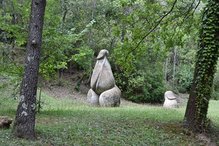 Porqueres. Can Ginebreda forest (sculpture park). Person (1985). Xicu Cabanyes, sculptor