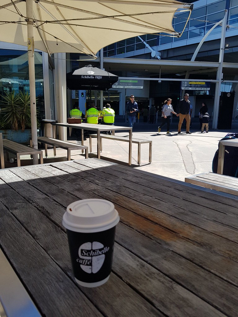 拿铁 Latte AUD$5.20 @ Schibello Caffe Sydney Airport Internatiinal Terminal 1