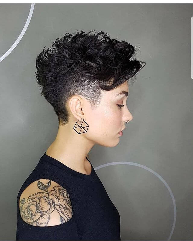Best Bold Curly Pixie Haircut 2019- 50 Hairstyle Inspirations 8