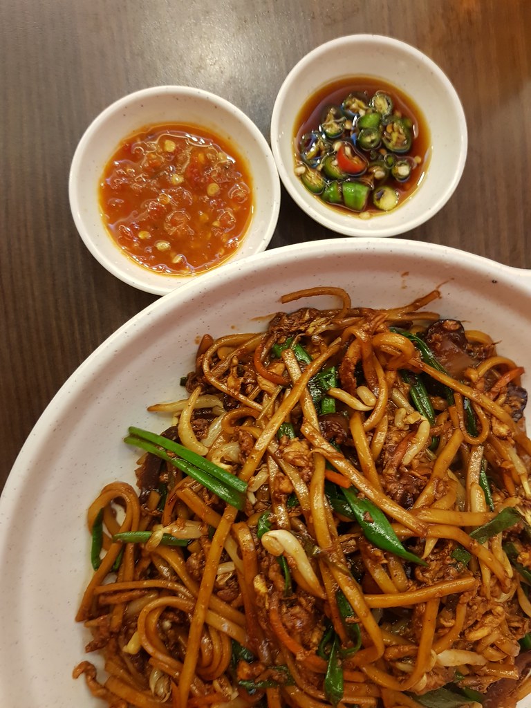 招牌上海炒面 Fried Shanghai Noodles rm$18.60 @ Esquire Kitchen (大人餐廳) Sunway Pyramid