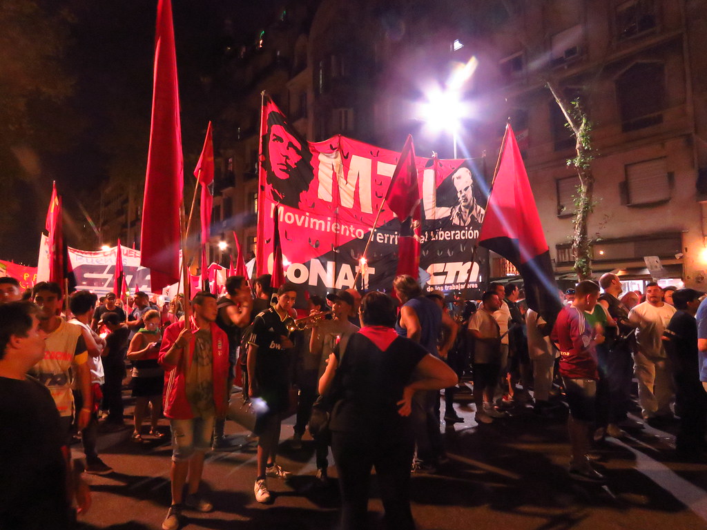 Аргентинские митинги и протесты каждый, происходит, когда, поддержку, случае, странно, акции, стороны, время, через, Аргентине, шахтёров, РиоТурбио, всегда, демонстрантов, бороться, очень, движуха, проблемы, вообще