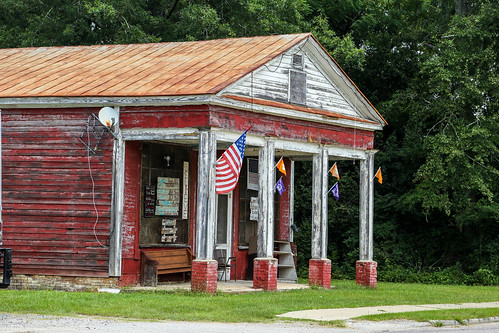 canon 6d 24105mml lens ridgespring saluda county southcarolina midlands rural country store building rustic vanishing vintage disappearing southern scenic america usa landscape southernlife fading past antique serene classic rfd summer august oldglory americanflag