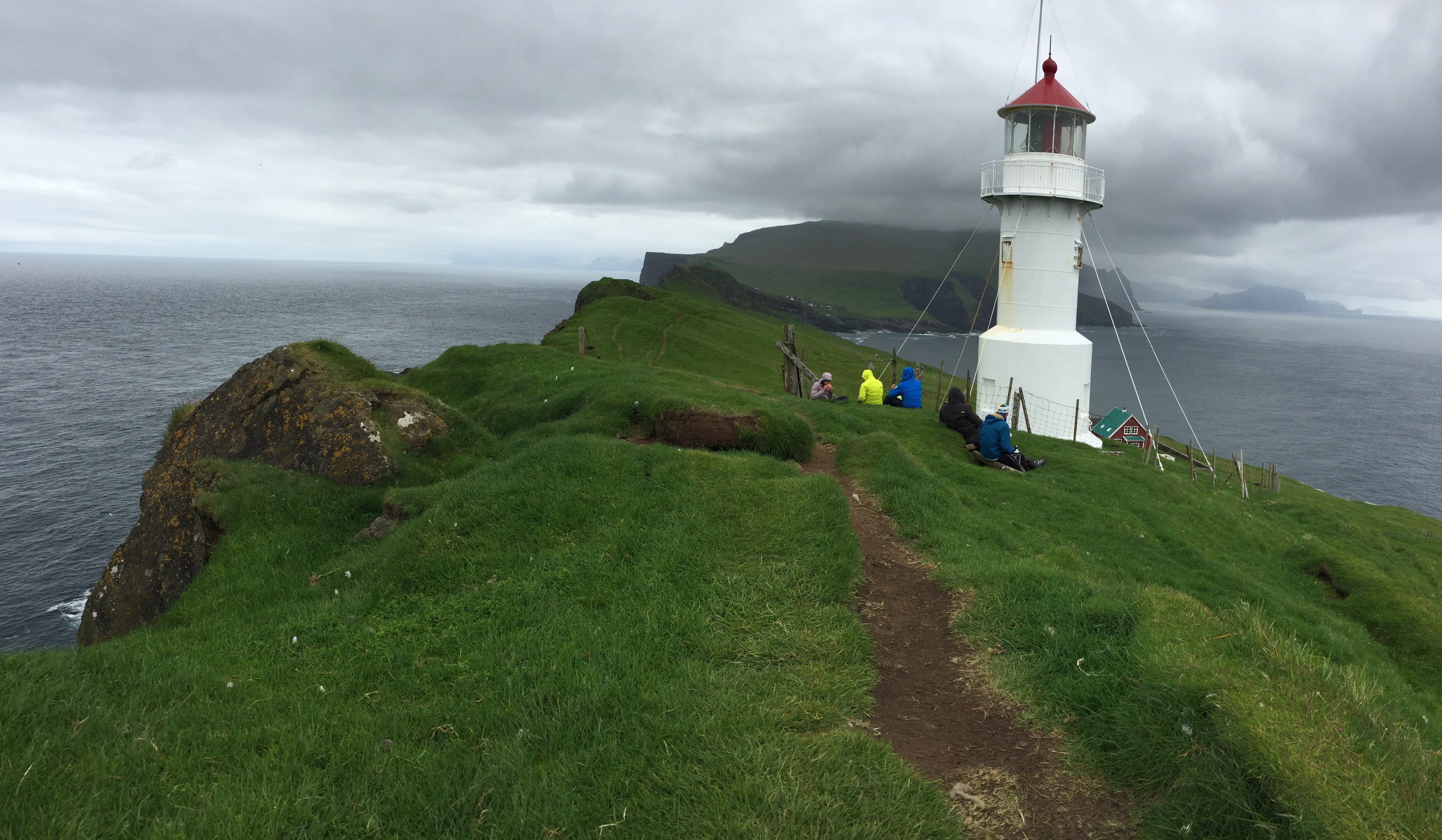 Diario de Viaje Islas Feroe - El Reino de Thor - Blogs de Dinamarca - DIA 2 - Mykines, el hogar de los frailecillos (10)