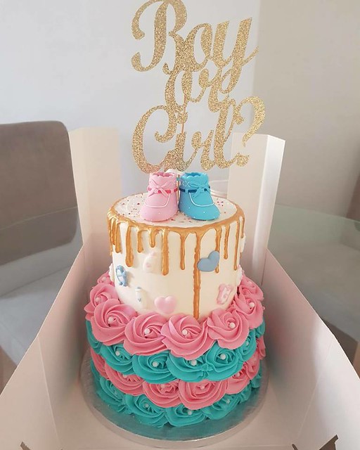 Gender Reveal Cake by The Cake Autograph