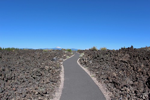 volcanic oregon trail lava rocks basalt mountain peaks