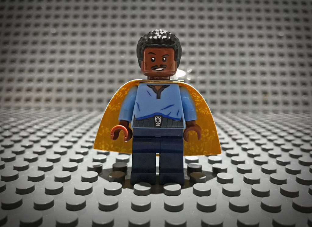 PHOENIX BESPIN LANDO WITH LEGO CAPE