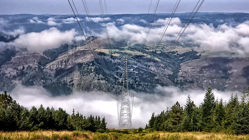 grandes de salime camino primitivo santiago high tension tower wires hydroelectic durrum samsung s9 asturias
