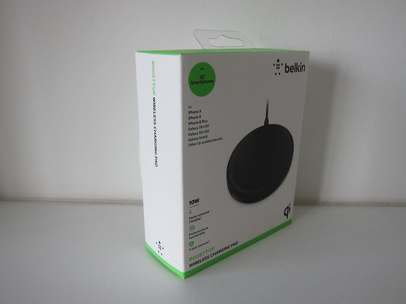 Belkin Boost Up Bold 10W Wireless Charging Pad - Box