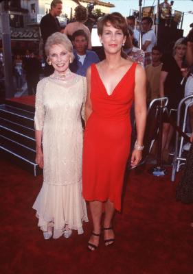 Halloween - H20 - Premiere - Janet Leigh and Jamie Lee Curtis
