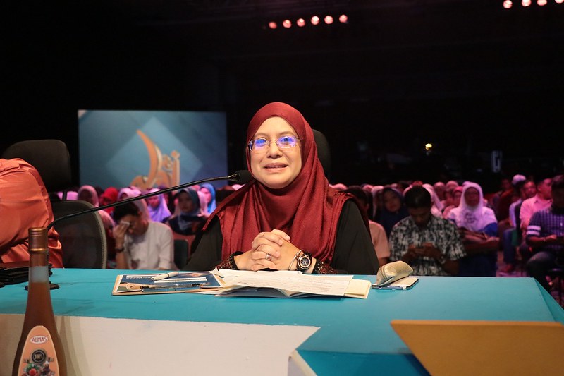 Prof Madya Dr. Sharifah Hayaati