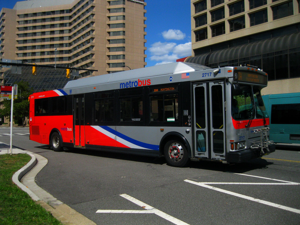2006 Orion VII CNG 2717 on the 10A (WMATA Metrobus) at Eads Street and 18 Street South
