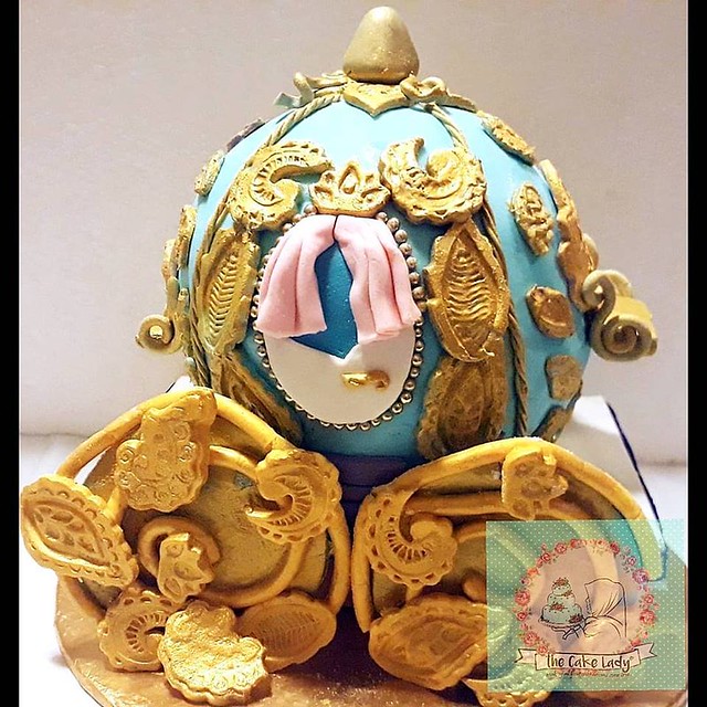 Cake by Hibah Nawab of The Cake Lady