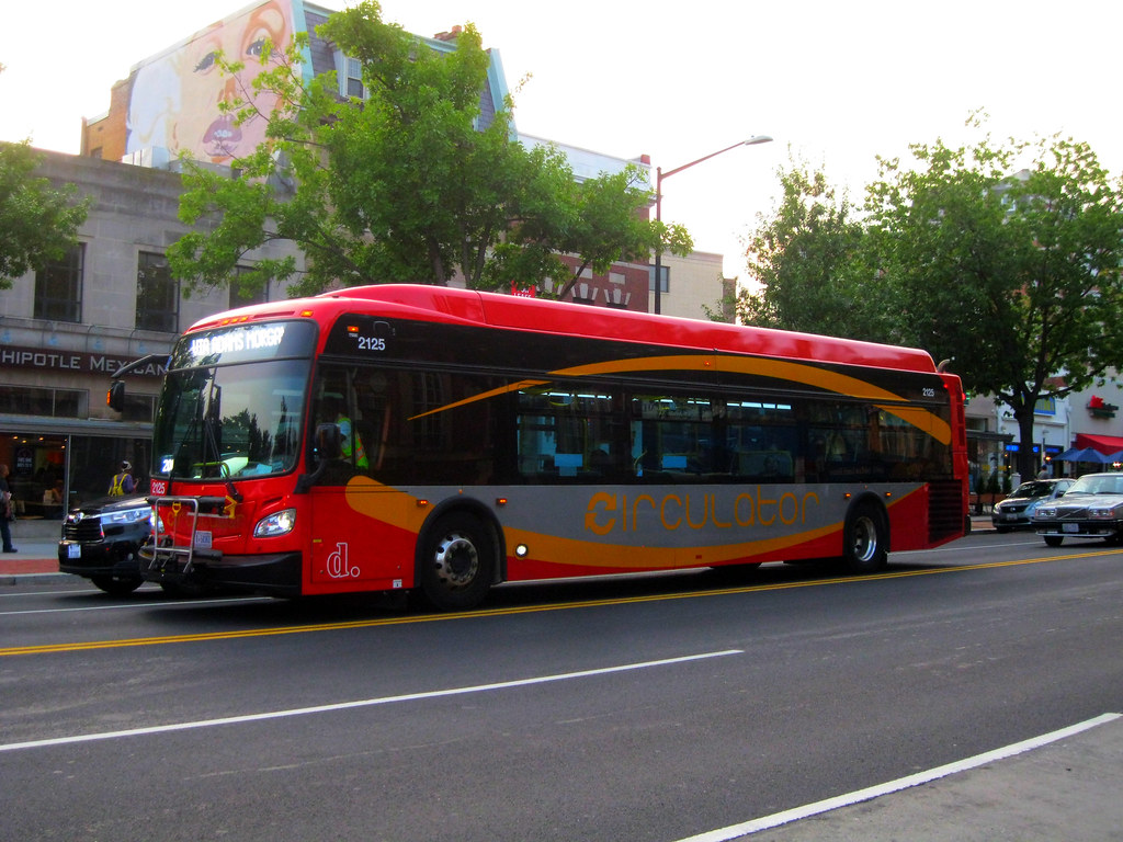 2017 New Flyer "Xcelsior" XDE40 2125 on the Adams Morgan Route (DC Circulator) at Connecticut Avenue NW & Calvert Street NW
