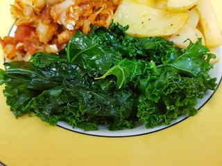 Easy Stir-Fried Leafy Greens (Kale)