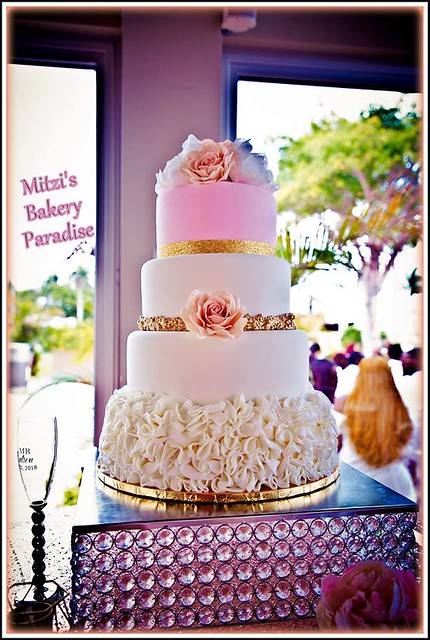 Cake by Mitzi Martin Malcolm of Mitzi's Bakery Paradise