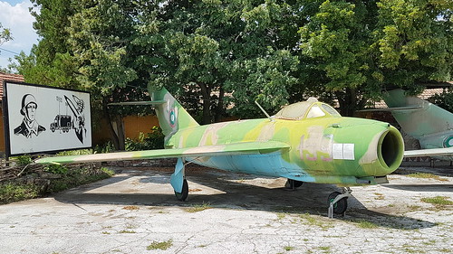 bulgaria yambol museum combat glory музей на бойната слава preserved lim5 mikoyangurevich mig17 air force serial 68 159