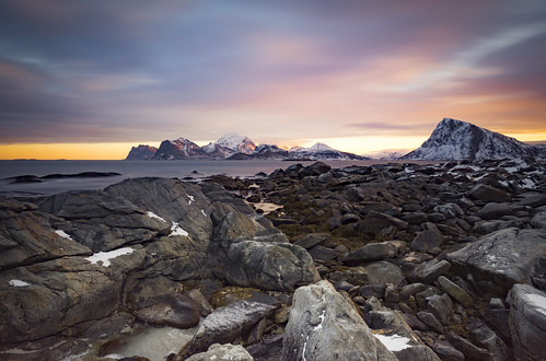 norway landscape longexposure sunrise nikond7200 sigma1020 lukaszlukomski storsandnes beach rocks scandinavia lofoten island coast mountains
