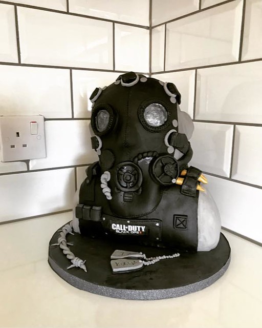 Call of Duty Cake by Jenny’s Cakery