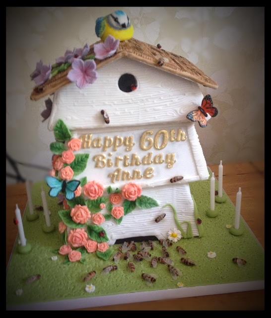 Beehive in a Country Garden Cake by Shell's Sweet Cakes