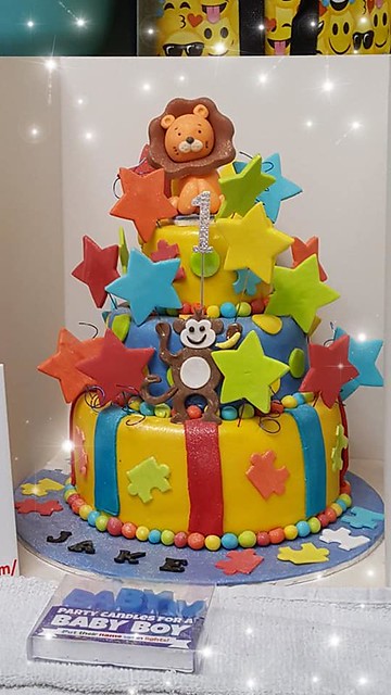 Cake by DD's Cakes