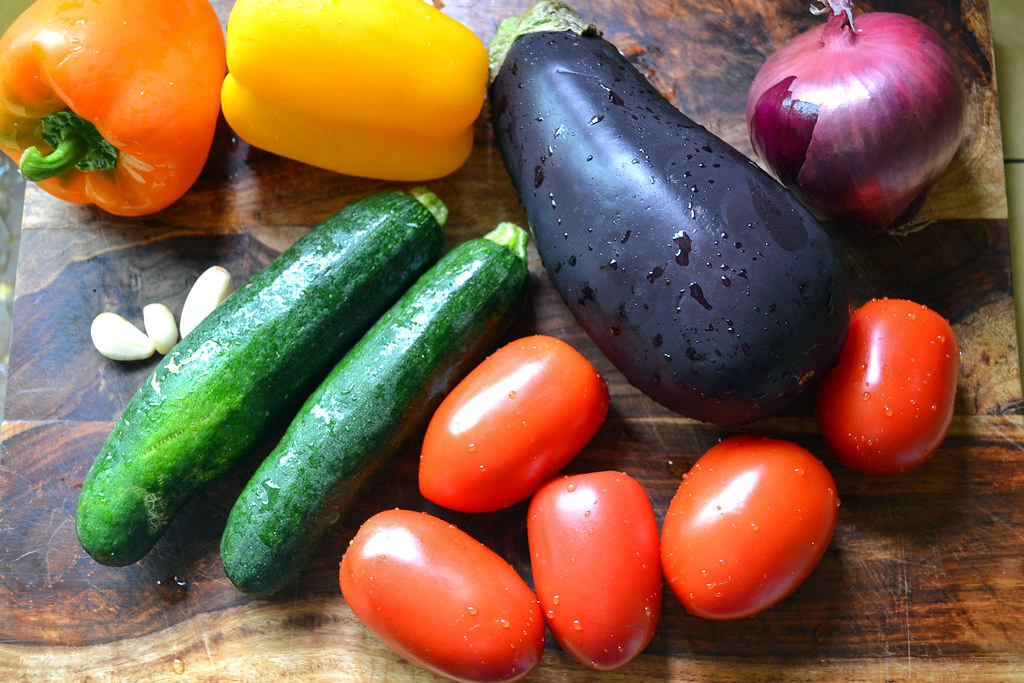 A beautiful arraw of vegetables is what makes ratatouille so beautiful.