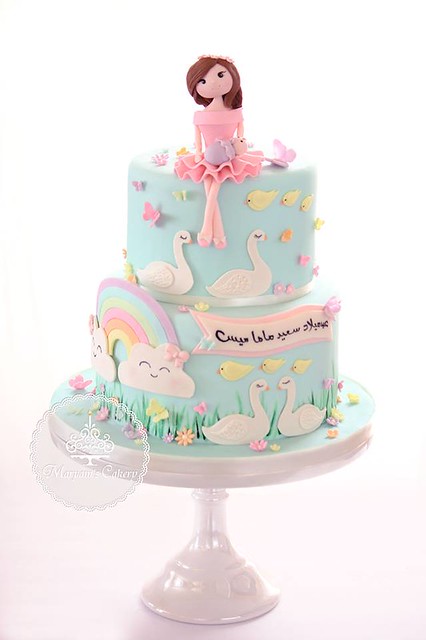 Cake by Maryam's Cakery