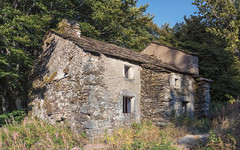 Old house in Prémian - Photo of Olargues