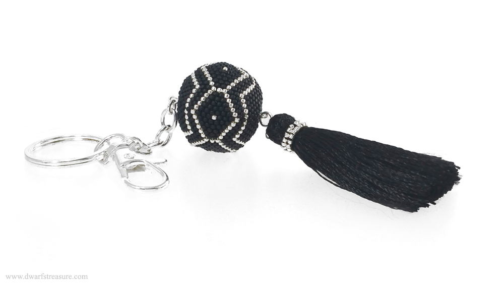 fashion custom made black beaded keychain