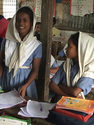bangladesh educationinbangladesh education gpe globalpartnershipforeducation refugeecamp refugees students younggirls textbooks