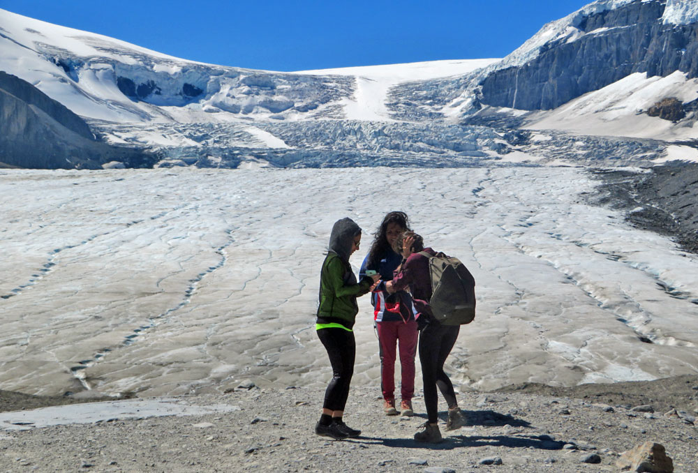 walk-on-athabasca-glacier