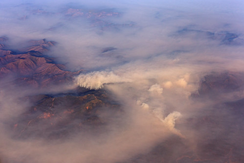 aerial morning landscape california smoke smokeplume wildfire carrfire redding shastalake mountains