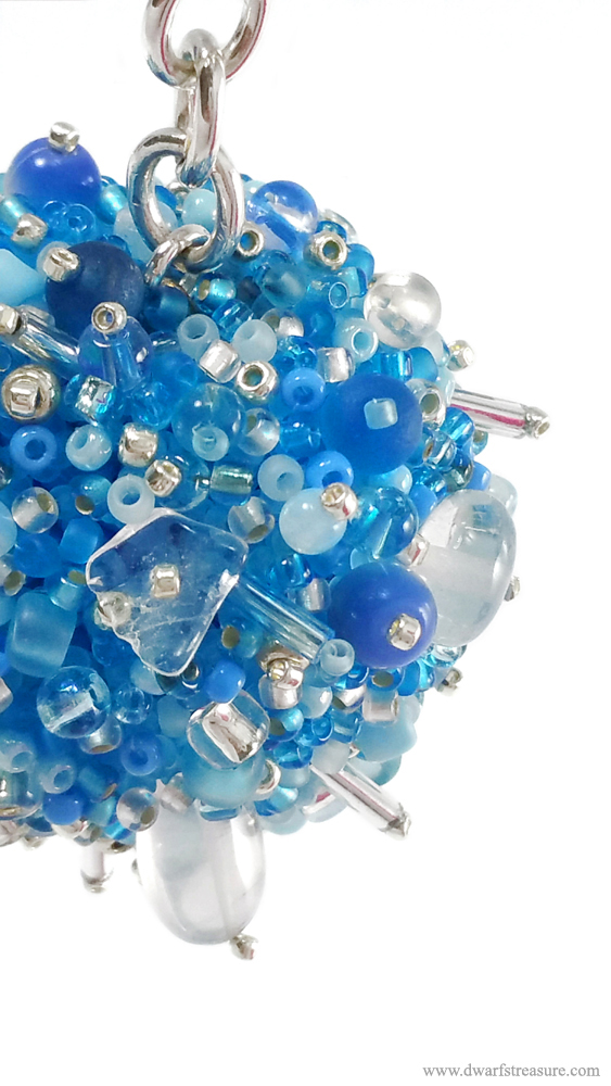 Exquisite blue glass bead ball keychain