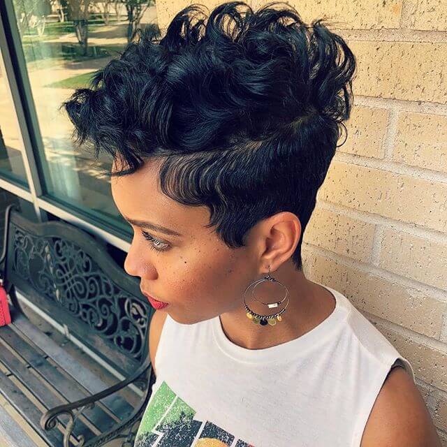 Best Bold Curly Pixie Haircut 2019- 50 Hairstyle Inspirations 26