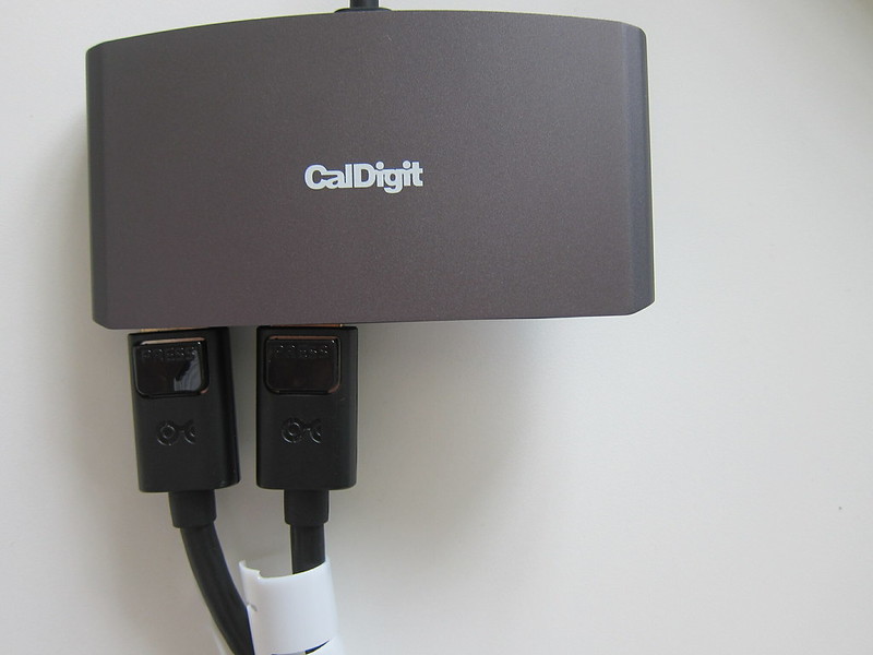 CalDigit - Thunderbolt 3 mini Dock (DisplayPort) - Dual DisplayPort Cables - Plugged In