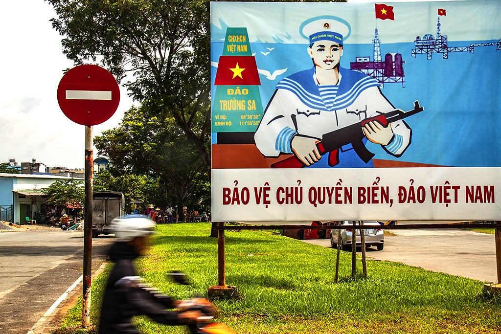 PROTECT THE OWNERSHIP OF VIETNAMESE SEA, ISLANDS--Saigon