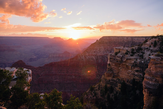 sunrise at the Grand Canyon