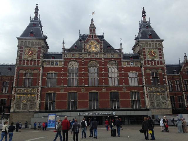 train-lodge-amsterdam-travel (24)