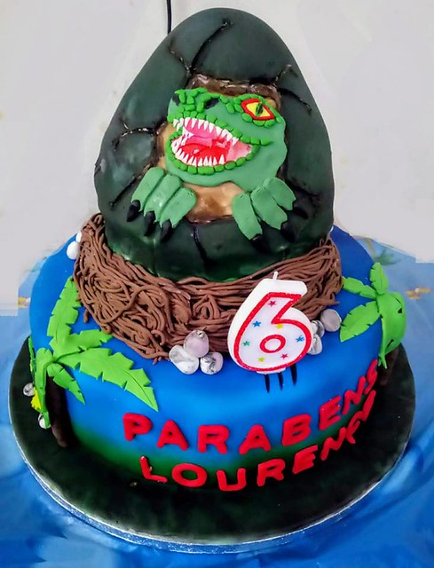 Dinosaur Themed Cake by Sousa's Bakery