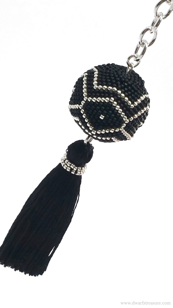 Elegant black seed bead ball keyring