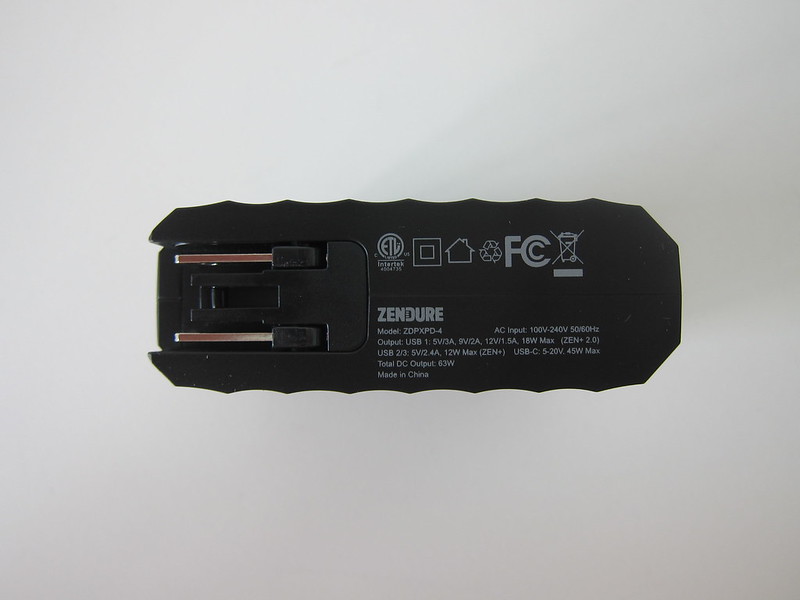 Zendure 63W USB-C PD Charger - Bottom