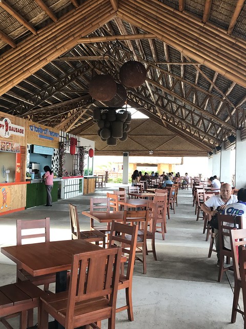 Lakeshore, restaurants pavilion
