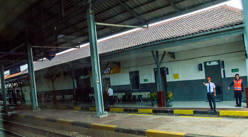 stasiun station railway keretaapi indonesia kai dutch heritage building architecture jawabarat westjava haurgeulis subang