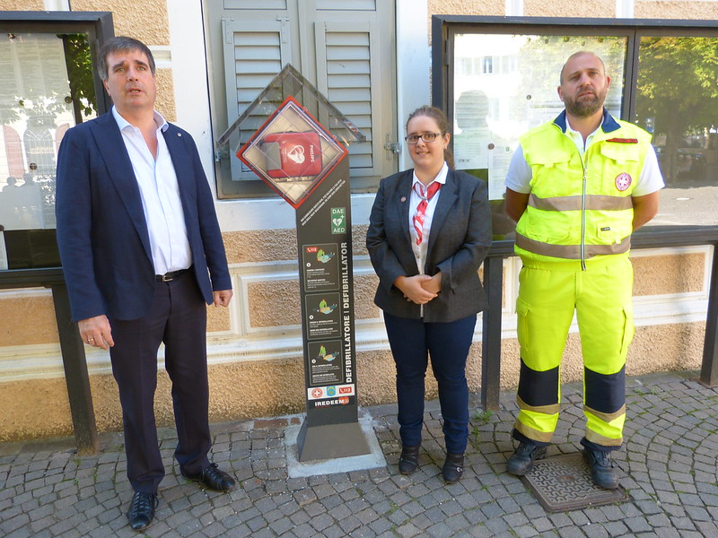 Bolzano: un defibrillatore a Termeno