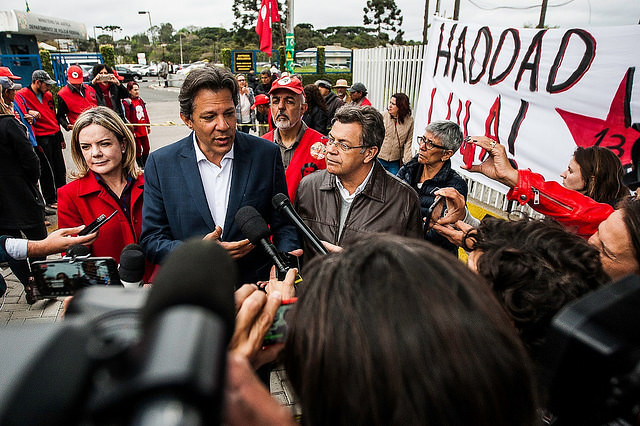 Haddad visits Lula, says ex-president will not trade dignity for freedom