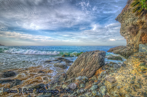 lagunabeach 1000stepsbeach rocks rockyshore ocean pacificocean sky clouds orangecounty