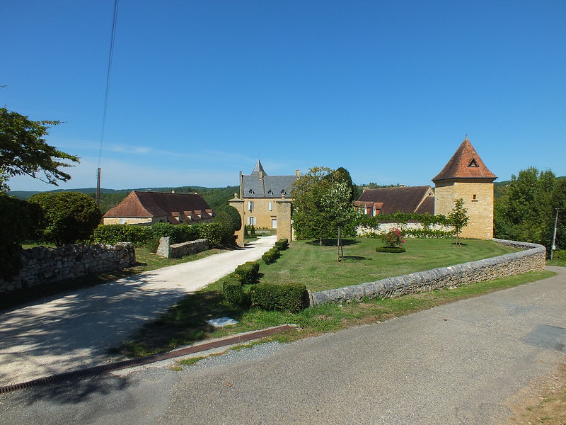 Nadaillac-de-Rouge - Château (bourg)