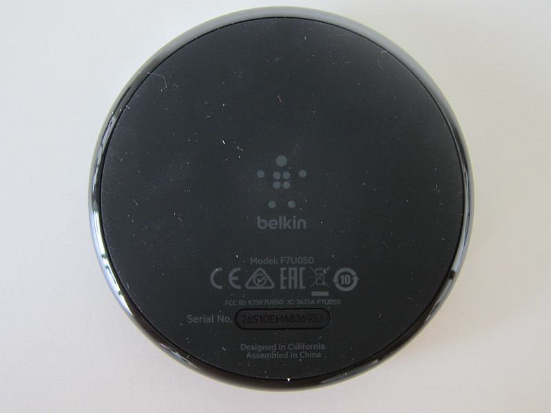Belkin Boost Up Bold 10W Wireless Charging Pad - Bottom