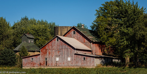 2018 20180922rockfordwwii agricultural agriculture barn barns bluesky buildings country faded fall farm farming farms framing genoa il illinois jimfraziercom landscape nature pastoral people red roadside rural rustic scenery scenic september shed sheds structures structuresbuildings summer sunny trees wood wooden dekalb f10 fastpictures q4 jfpblog