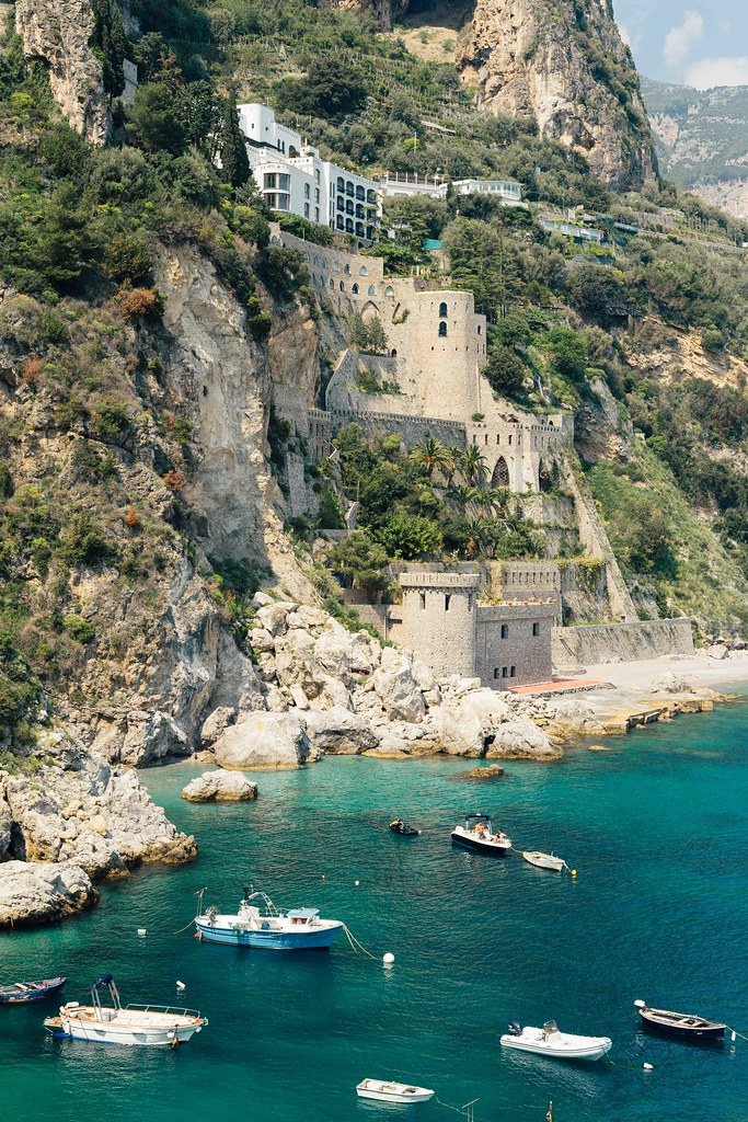 cc-7717The Little Magpie Guide to Positano Amalfi Coast
