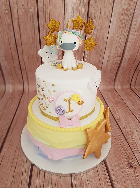 Cake by Vanilla Dreams Cakery
